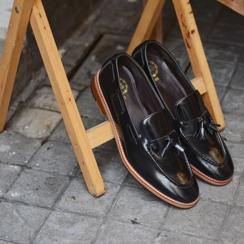 503 Tassel Loafer PianoBlack - Wooden Base