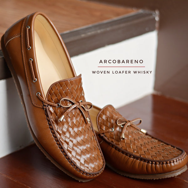 W821 Classic Woven Loafer visky
